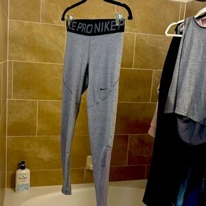 Nike Pro leggings